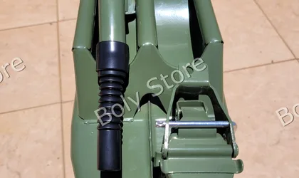 Bidón metálico tipo Jerry Can de 20 litros color verde - Boly Store Bolivia - Vista 3